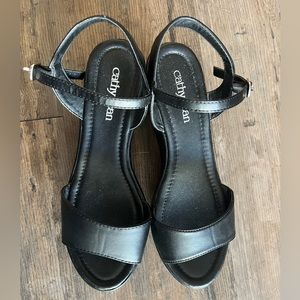 Cathy Jean platform sandals